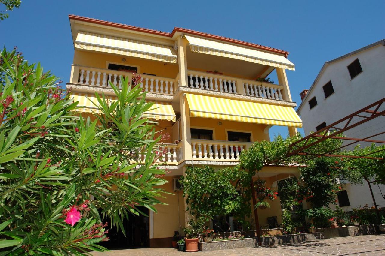 Apartment Nevelina Selce Exterior foto